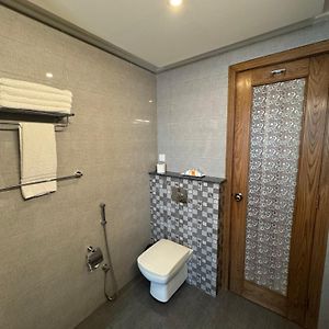 Double or Twin Room Bathroom